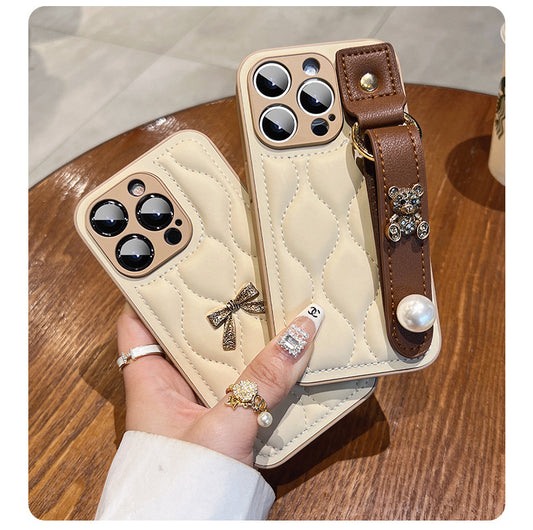 Leather Pattern Wrist Strap for Iphone15promax Phone Case New Apple 14 Bear 13 Cute 12 Simple 11 Female